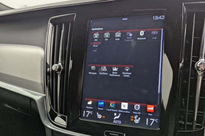 2025 Volvo S90