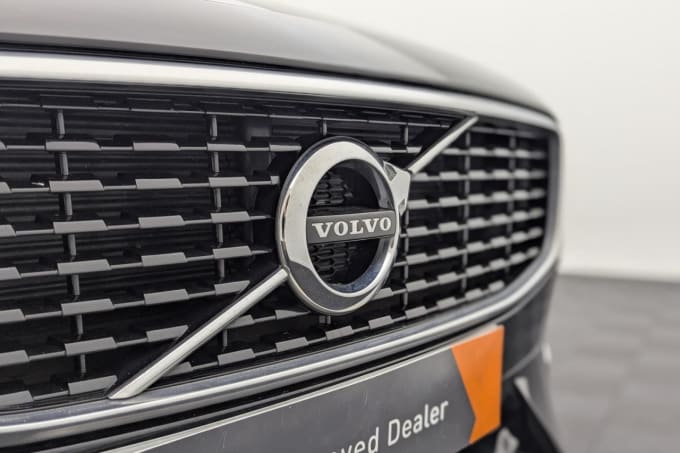 2025 Volvo S90