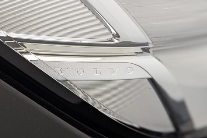 2025 Volvo S90