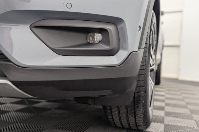2025 Volvo Xc40