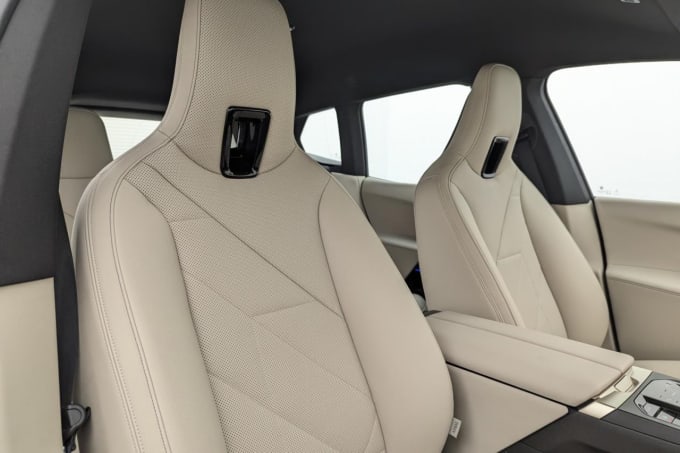 2025 BMW Ix