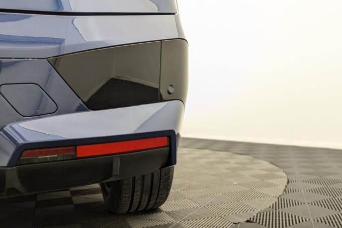 2025 BMW Ix