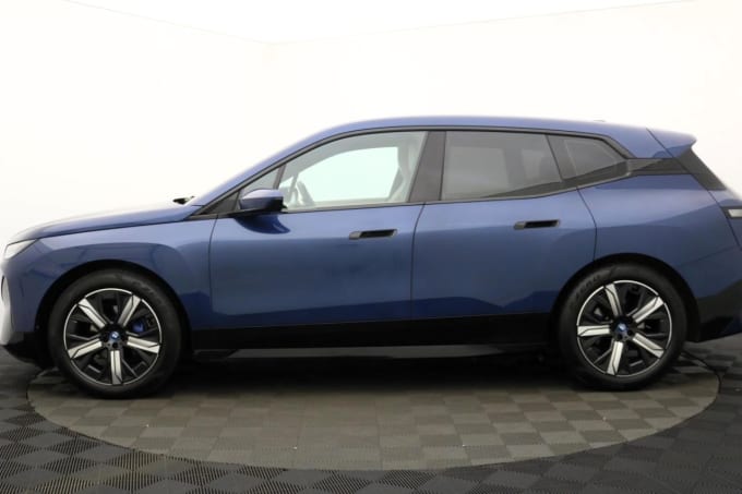 2025 BMW Ix