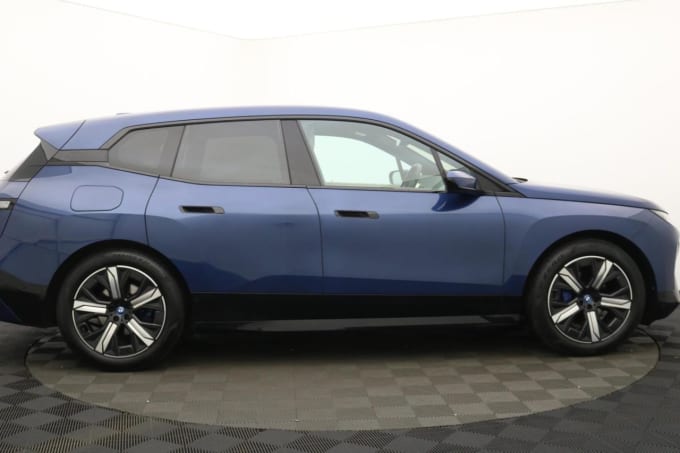 2025 BMW Ix