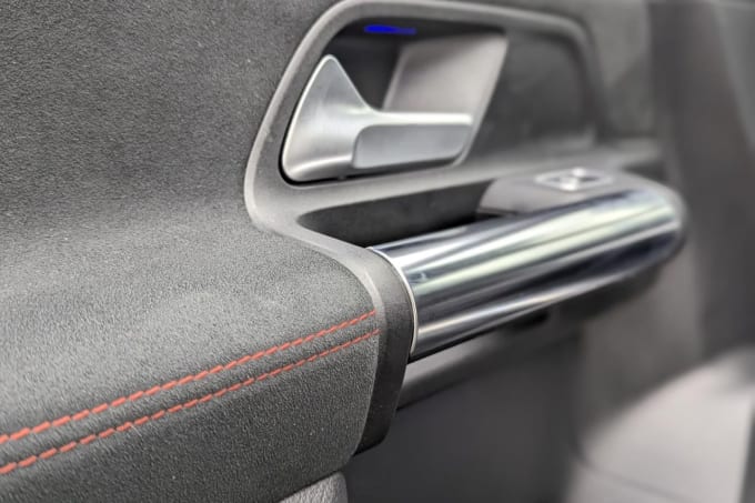 2025 Mercedes-benz Eqa