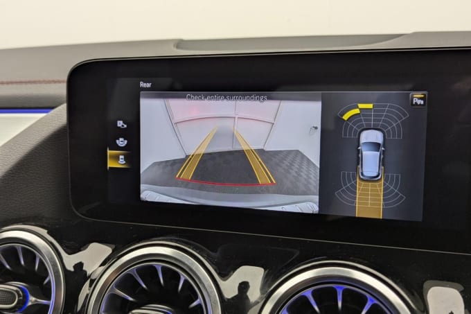 2025 Mercedes-benz Eqa