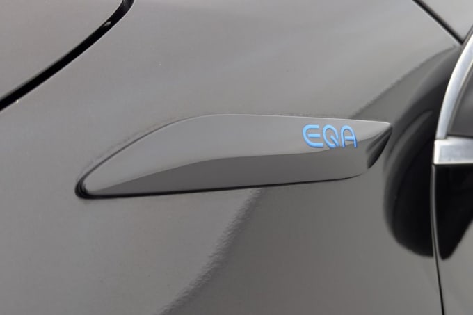 2025 Mercedes-benz Eqa