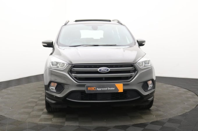 2025 Ford Kuga
