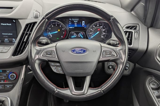 2025 Ford Kuga