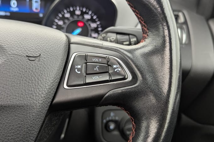 2025 Ford Kuga