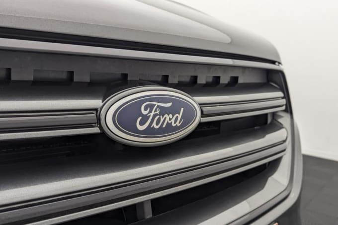 2025 Ford Kuga