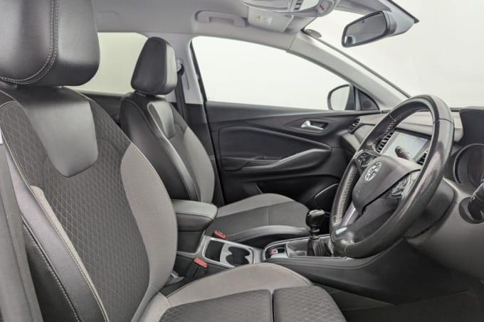 2025 Vauxhall Grandland X