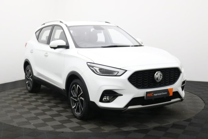 2025 Mg Mg Zs