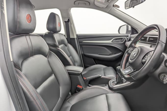2025 Mg Mg Zs