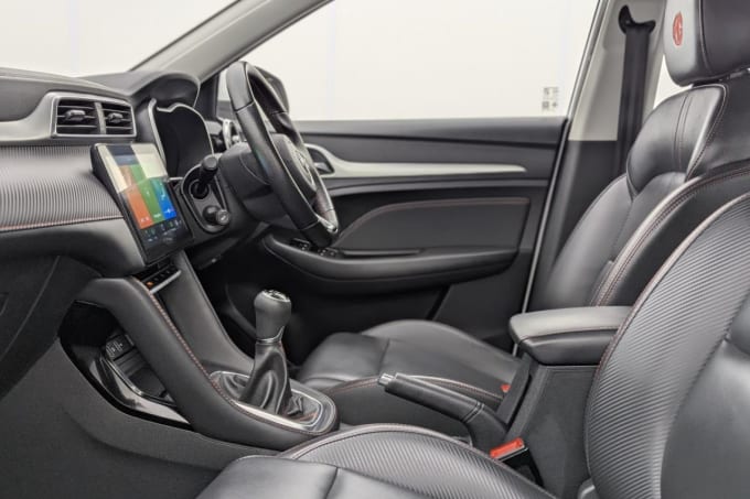 2025 Mg Mg Zs