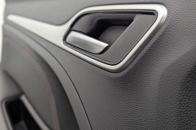 2025 Mg Mg Zs