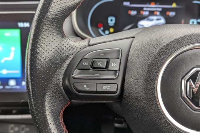 2025 Mg Mg Zs
