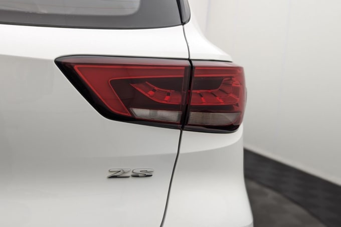2025 Mg Mg Zs