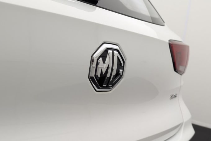 2025 Mg Mg Zs