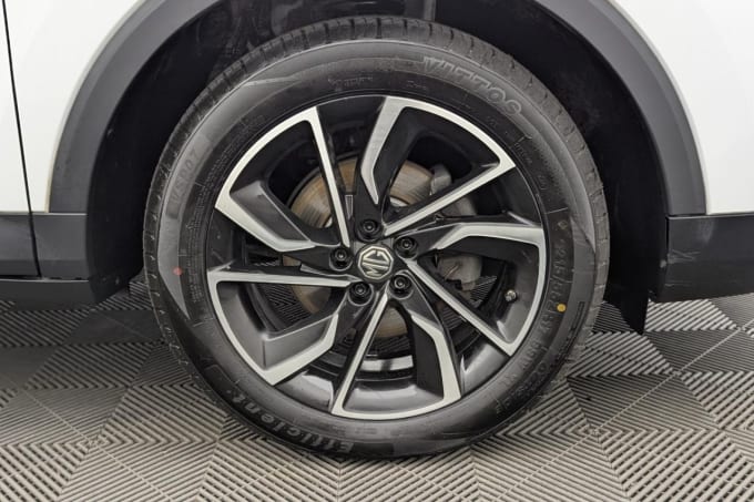 2025 Mg Mg Zs