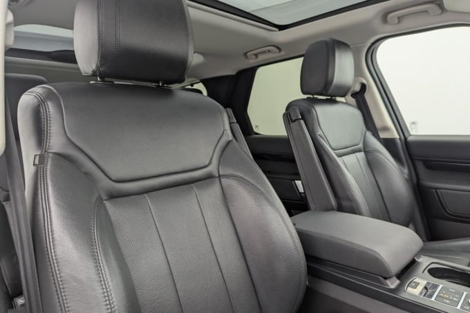 2025 Land Rover Discovery
