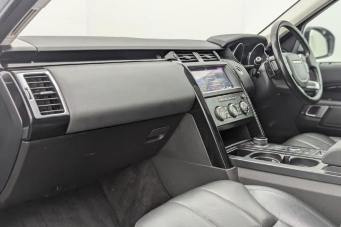 2025 Land Rover Discovery