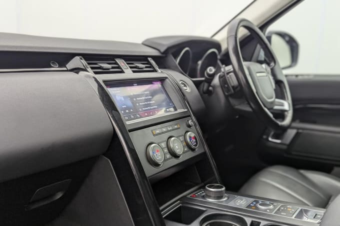 2025 Land Rover Discovery