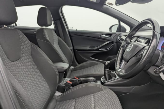 2025 Vauxhall Astra