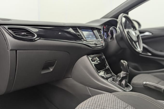 2025 Vauxhall Astra