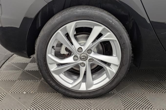 2025 Vauxhall Astra