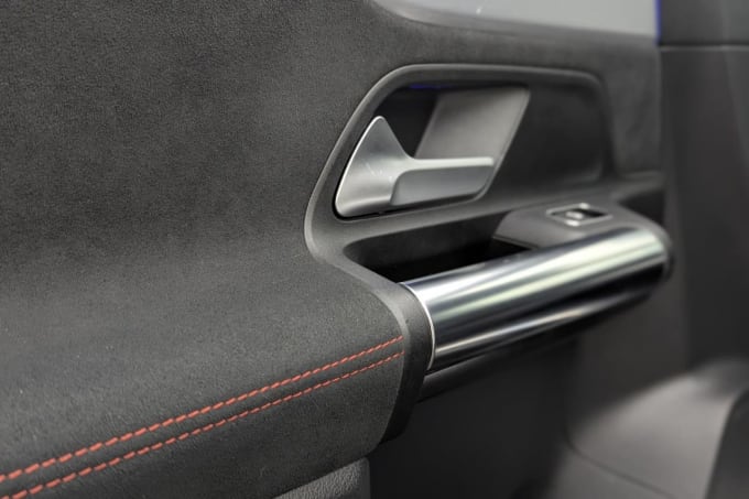 2025 Mercedes-benz Eqa
