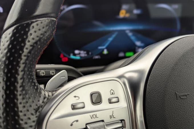 2025 Mercedes-benz Eqa