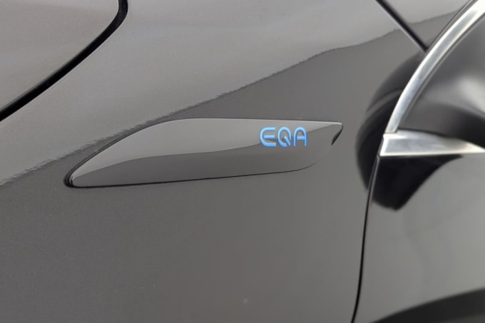 2025 Mercedes-benz Eqa