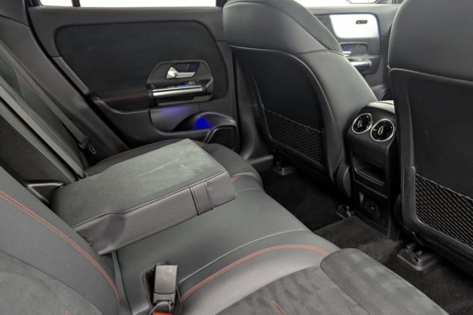 2025 Mercedes-benz Eqa