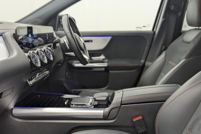 2025 Mercedes-benz Eqa