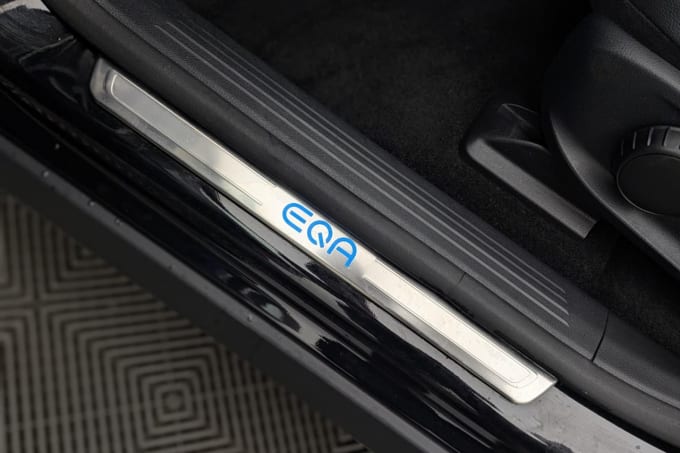 2025 Mercedes-benz Eqa