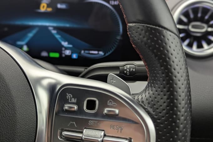 2025 Mercedes-benz Eqa