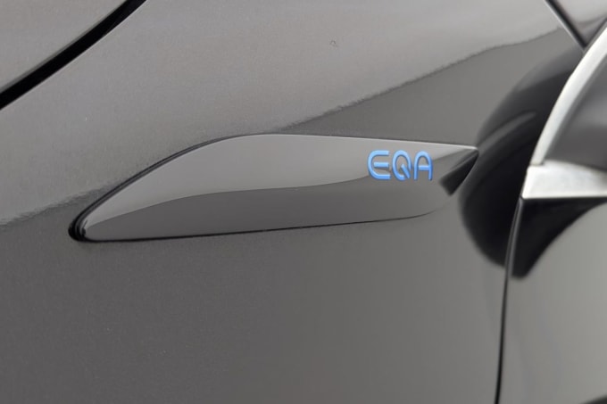 2025 Mercedes-benz Eqa