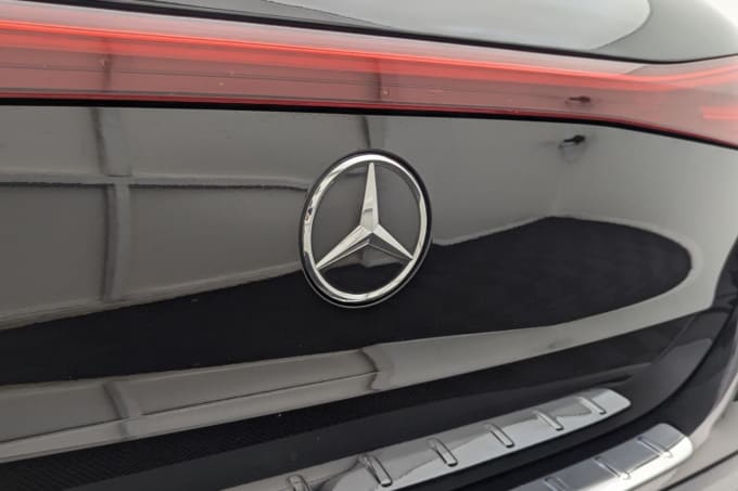 2025 Mercedes-benz Eqa