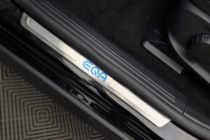 2025 Mercedes-benz Eqa