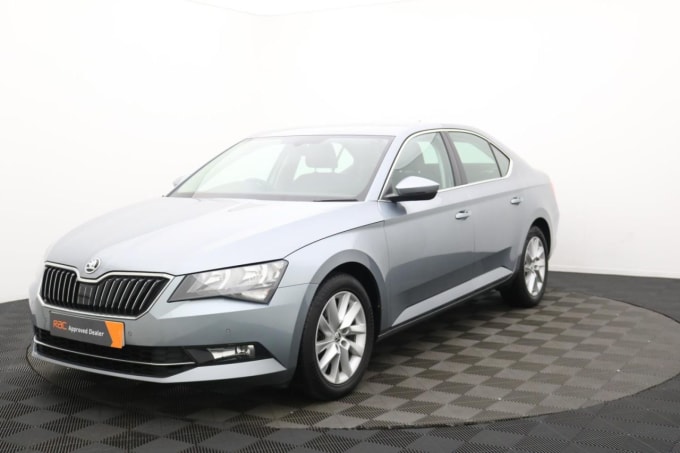 2025 Skoda Superb