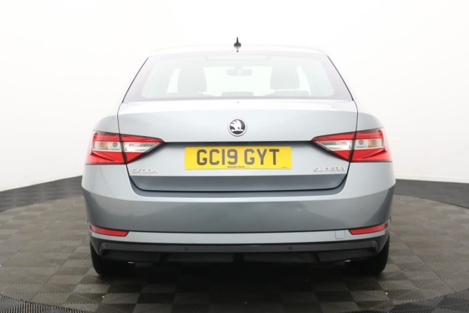 2025 Skoda Superb