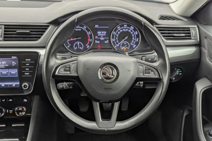 2025 Skoda Superb
