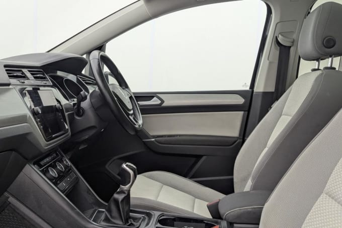 2025 Volkswagen Touran