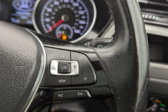 2025 Volkswagen Touran