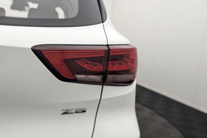 2020 Mg Mg Zs