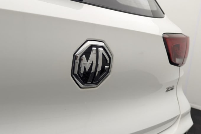 2020 Mg Mg Zs