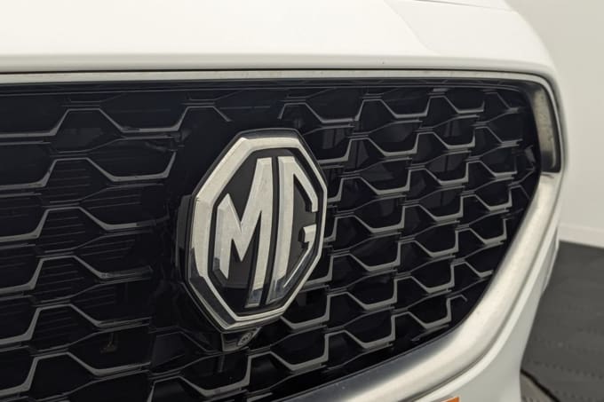 2020 Mg Mg Zs