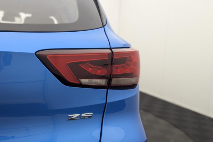 2021 Mg Mg Zs