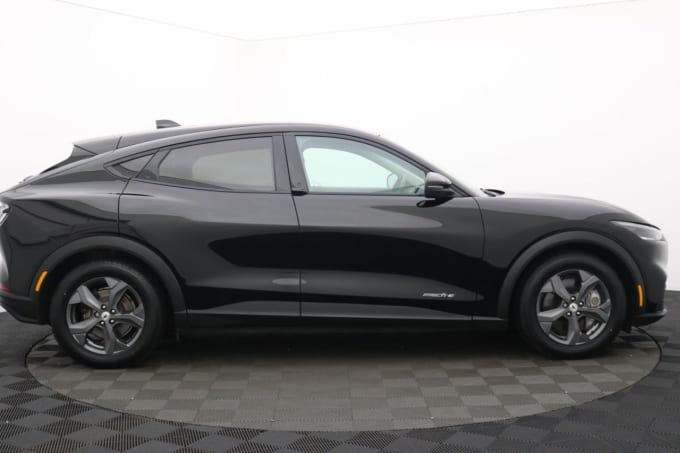 2021 Ford Mustang Mach-e